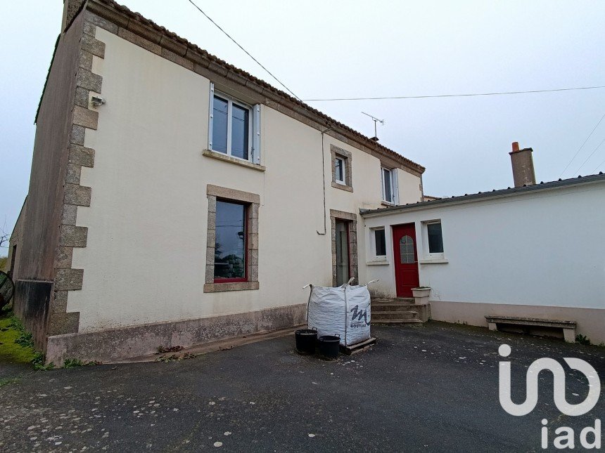 Village house 5 rooms of 145 m² in Boussay (44190)