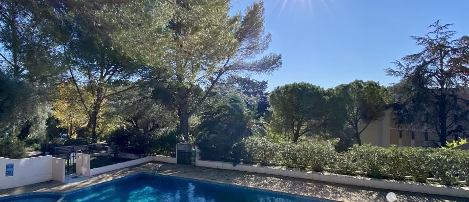 Apartment 3 rooms of 77 m² in CANNES-LA-BOCCA (06150)