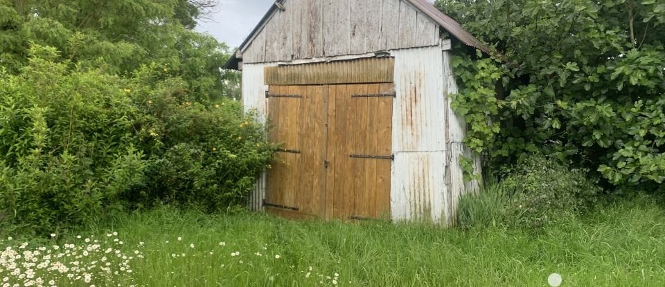 Maison de campagne 4 pièces de 89 m² à Guilly (36150)