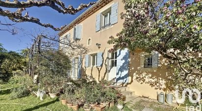 Traditional house 6 rooms of 140 m² in Barbentane (13570)