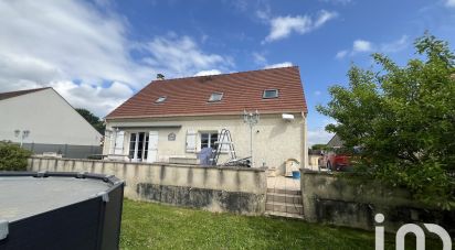 House 6 rooms of 145 m² in Auvernaux (91830)