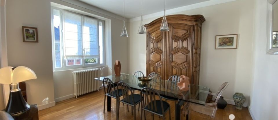 Traditional house 6 rooms of 156 m² in Brive-la-Gaillarde (19100)