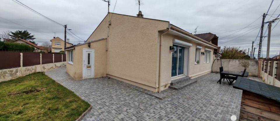 Maison traditionnelle 4 pièces de 90 m² à Mitry-Mory (77290)