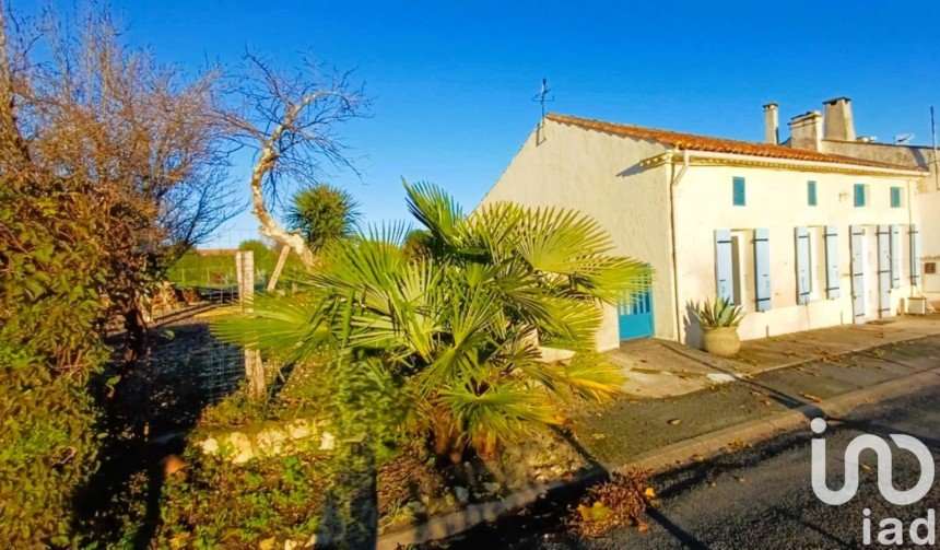 House 4 rooms of 138 m² in Saint-Georges-des-Agoûts (17150)