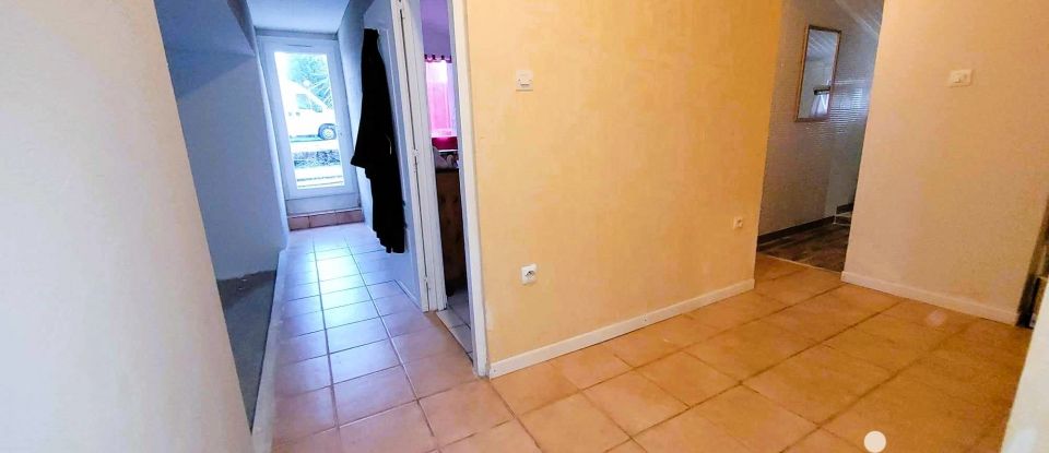 House 4 rooms of 138 m² in Saint-Georges-des-Agoûts (17150)