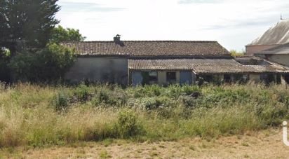 Land of 2,007 m² in Mazeray (17400)