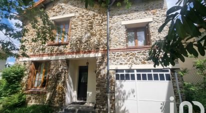 Traditional house 5 rooms of 95 m² in Montgeron (91230)