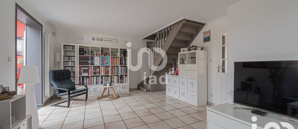 House 5 rooms of 95 m² in Vémars (95470)