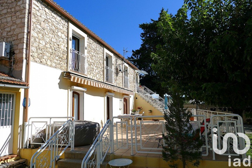 Mas 10 rooms of 216 m² in Donzère (26290)