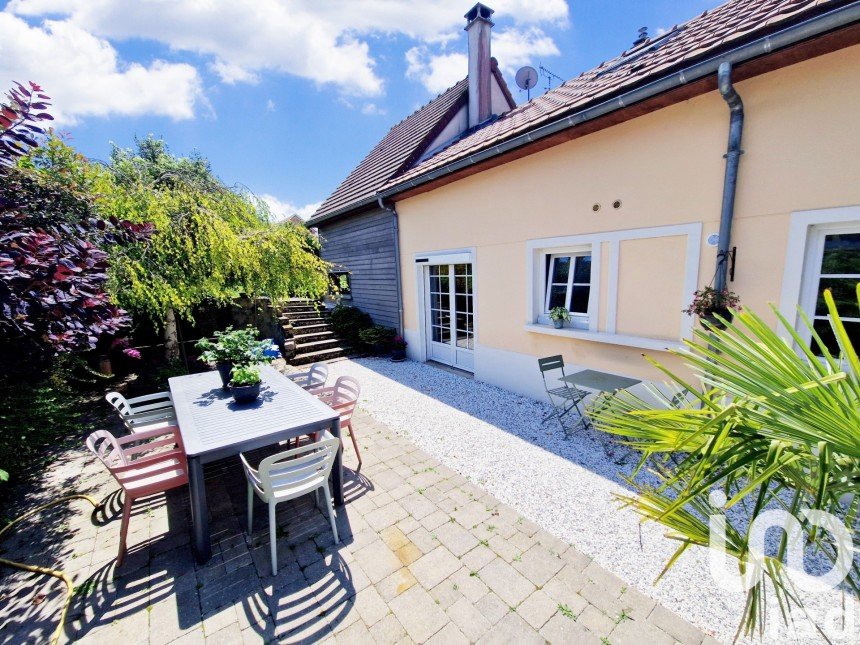 House 6 rooms of 140 m² in Longperrier (77230)