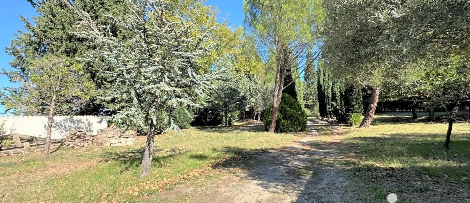 Mas 13 pièces de 326 m² à Uzès (30700)