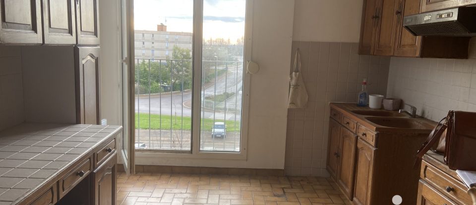 Apartment 3 rooms of 78 m² in Saint-Florentin (89600)