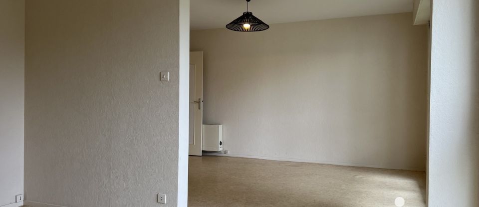 Apartment 2 rooms of 51 m² in Niort (79000)