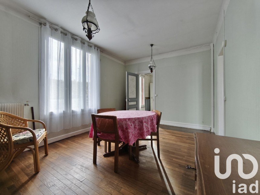 Traditional house 4 rooms of 61 m² in Chelles (77500)