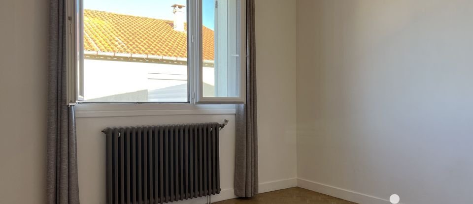 House 1 room of 132 m² in Niort (79000)