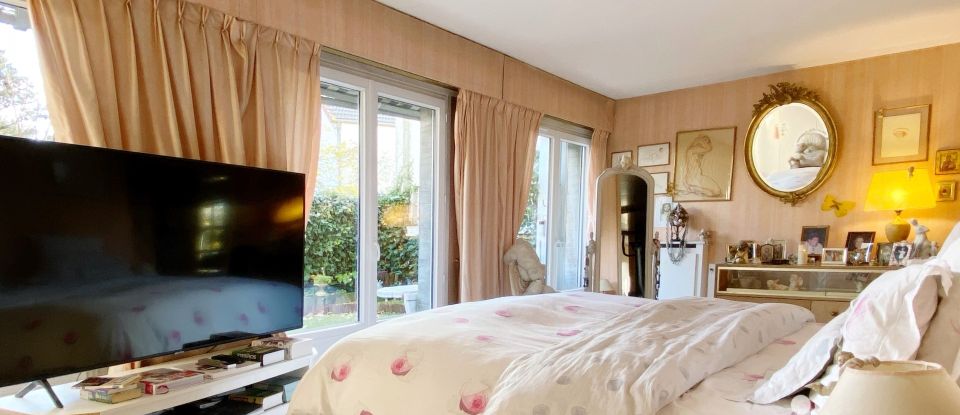 Apartment 5 rooms of 145 m² in Maisons-Alfort (94700)