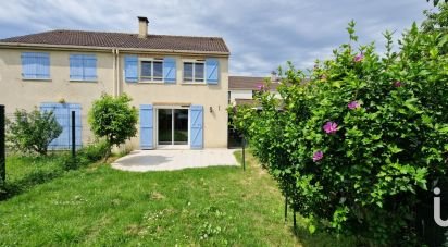 Maison 4 pièces de 75 m² à Savigny-le-Temple (77176)