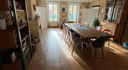 Estate 12 rooms of 560 m² in La Gripperie-Saint-Symphorien (17620)