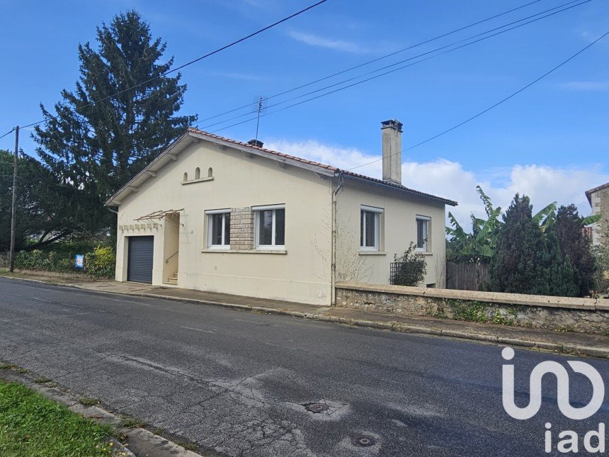 Village house 3 rooms of 65 m² in VAL-DE-BONNIEURE (16230)