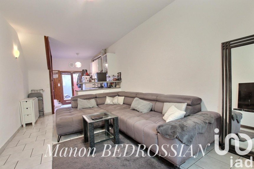 Town house 3 rooms of 53 m² in Marseille (13015)