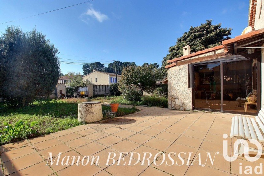 Traditional house 4 rooms of 77 m² in Marseille (13013)