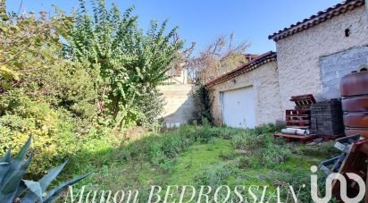 Traditional house 4 rooms of 77 m² in Marseille (13013)