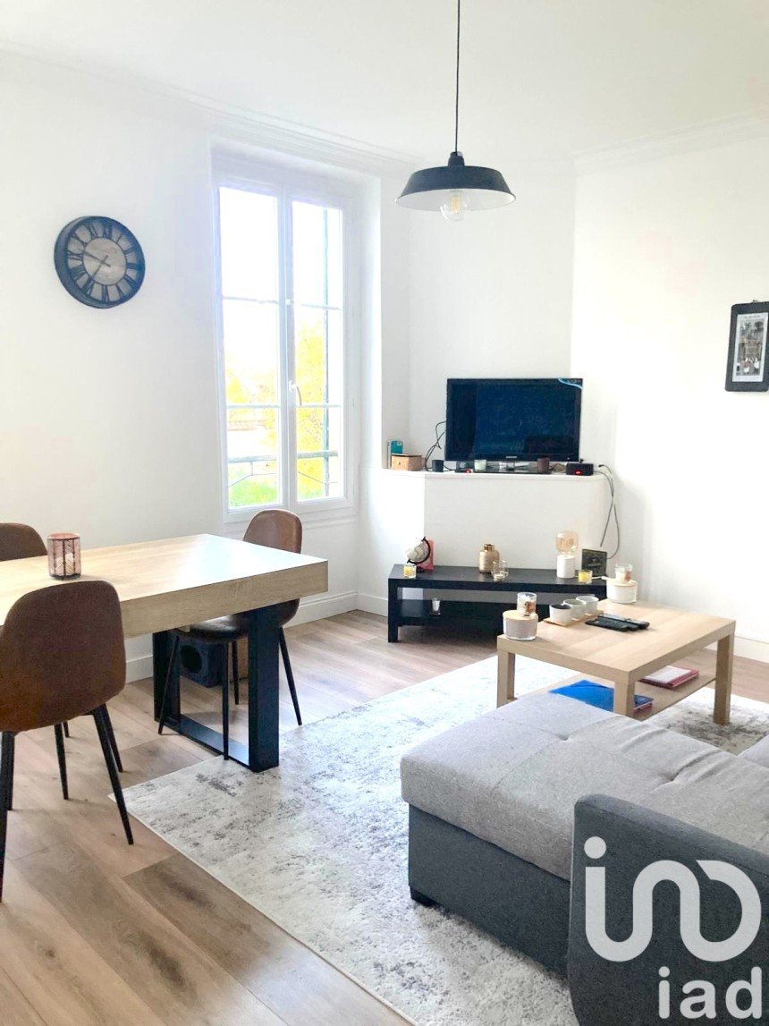 Apartment 3 rooms of 58 m² in Corbeil-Essonnes (91100)