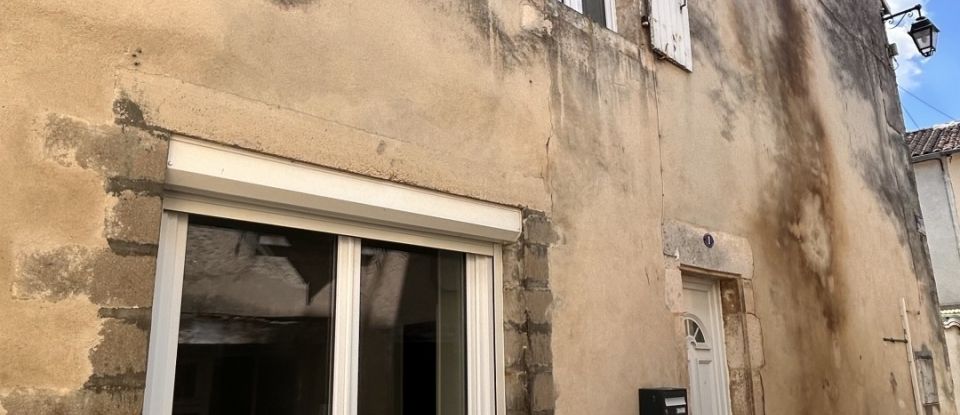 Maison de ville 4 pièces de 91 m² à Ruffec (16700)