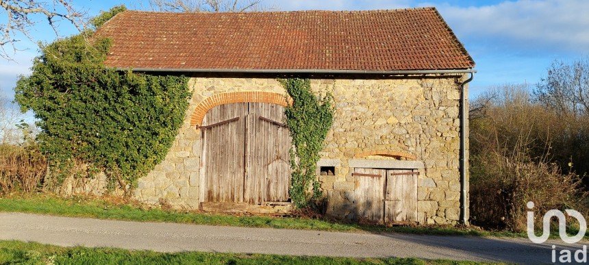 Barn conversion 1 room of 1 m² in Rougnat (23700)