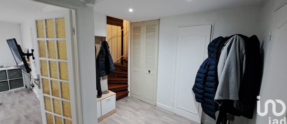 Maison 4 pièces de 77 m² à Menucourt (95180)