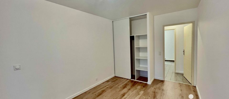 Appartement 2 pièces de 47 m² à Bordeaux (33800)