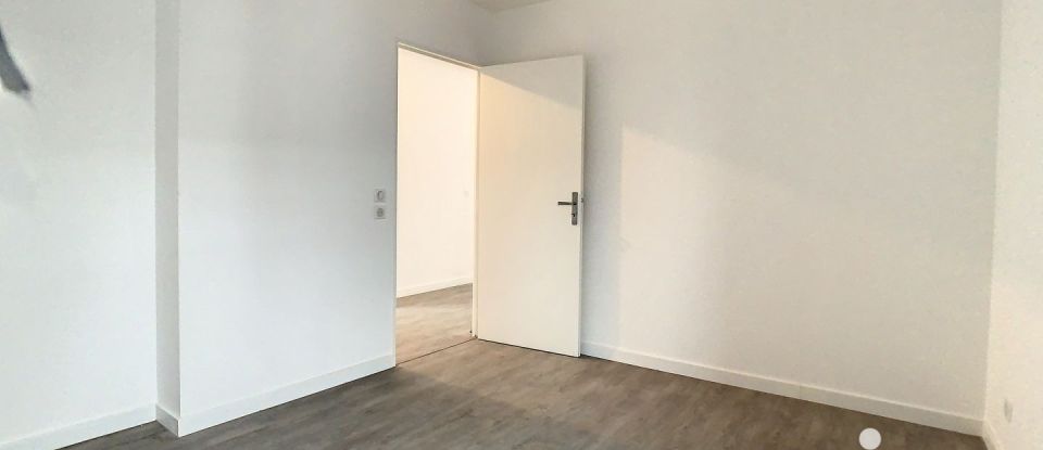 Apartment 3 rooms of 59 m² in Villeparisis (77270)