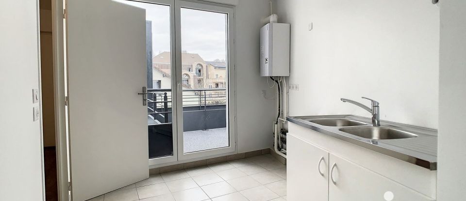 Apartment 3 rooms of 59 m² in Villeparisis (77270)