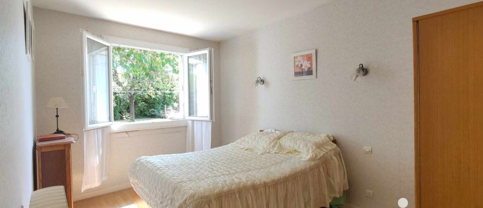 Maison 3 pièces de 78 m² à Surgères (17700)