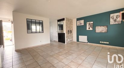 Maison traditionnelle 4 pièces de 80 m² à Bieujac (33210)