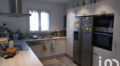 Maison de campagne 5 pièces de 110 m² à Solliès-Toucas (83210)