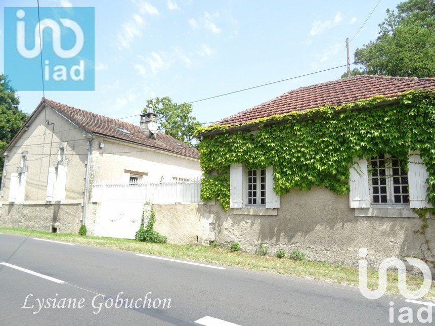 Maison traditionnelle 4 pièces de 140 m² à Condat-sur-Trincou (24530)