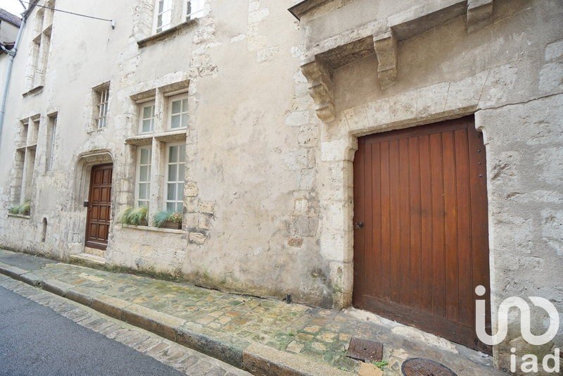 Appartement 3 pièces de 81 m² à Chartres (28000)