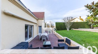 Maison 7 pièces de 198 m² à Frépillon (95740)