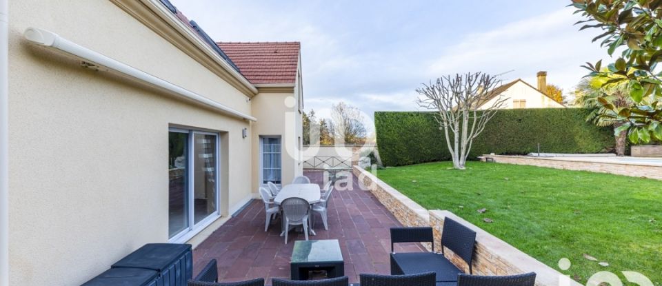 Maison 7 pièces de 198 m² à Frépillon (95740)