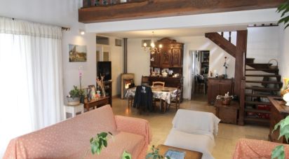 Maison 8 pièces de 150 m² à Villeneuve-sur-Yonne (89500)