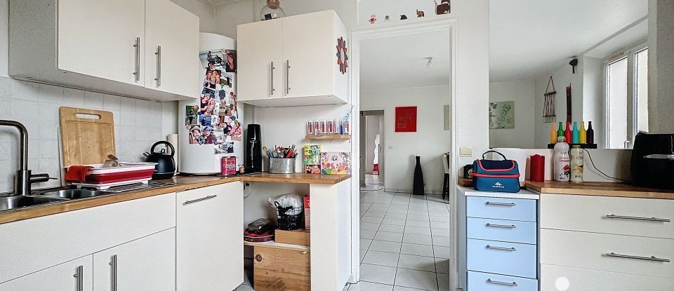 Appartement 3 pièces de 56 m² à Corbeil-Essonnes (91100)