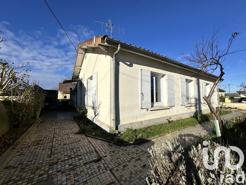 Maison 4 pièces de 81 m² à Thouars (79100)