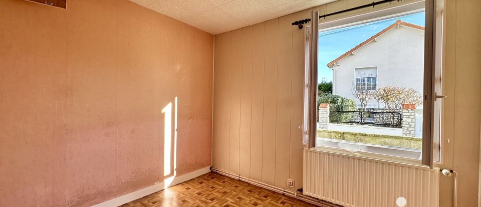 Maison 4 pièces de 81 m² à Thouars (79100)