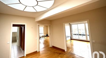 Apartment 3 rooms of 110 m² in Valenciennes (59300)