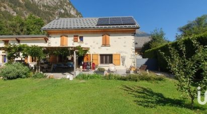 Country house 5 rooms of 144 m² in Le Bourg-d'Oisans (38520)