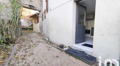 Town house 4 rooms of 60 m² in Combronde (63460)