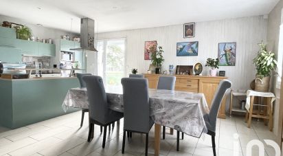 Maison 5 pièces de 125 m² à Saint-Pierre-du-Chemin (85120)