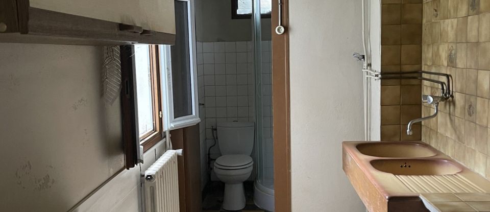 Maison 5 pièces de 180 m² à Légny (69620)