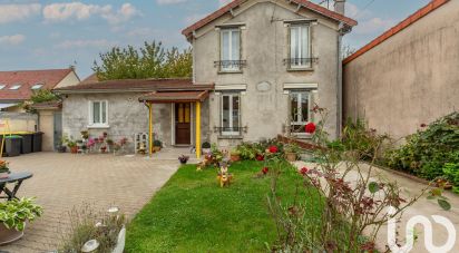 Traditional house 5 rooms of 107 m² in Juvisy-sur-Orge (91260)